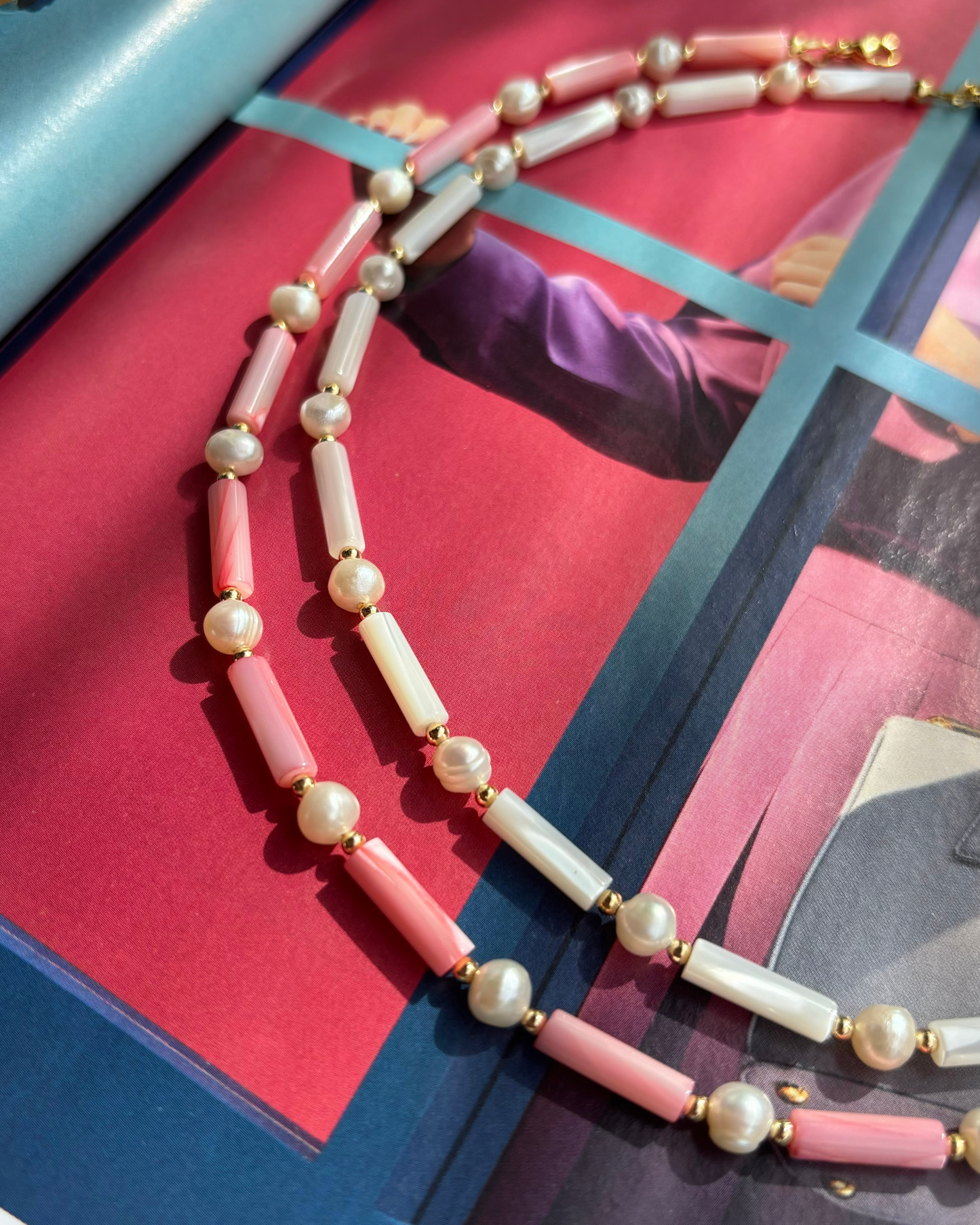 Mother-of-pearl necklace with pearls
