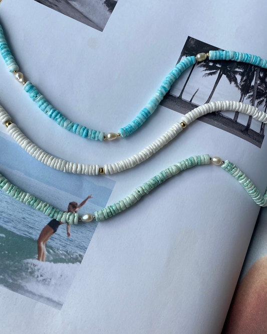 Shell necklace with pearls
