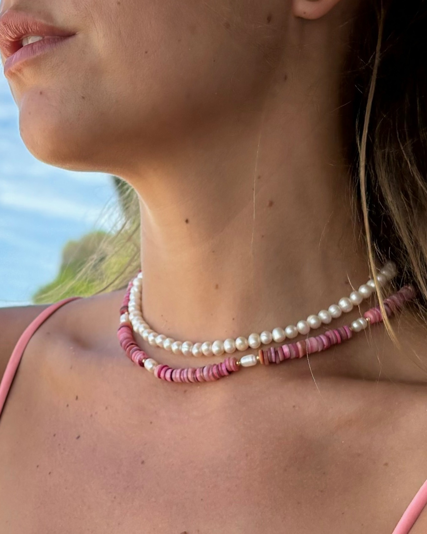 Shiny shell necklace