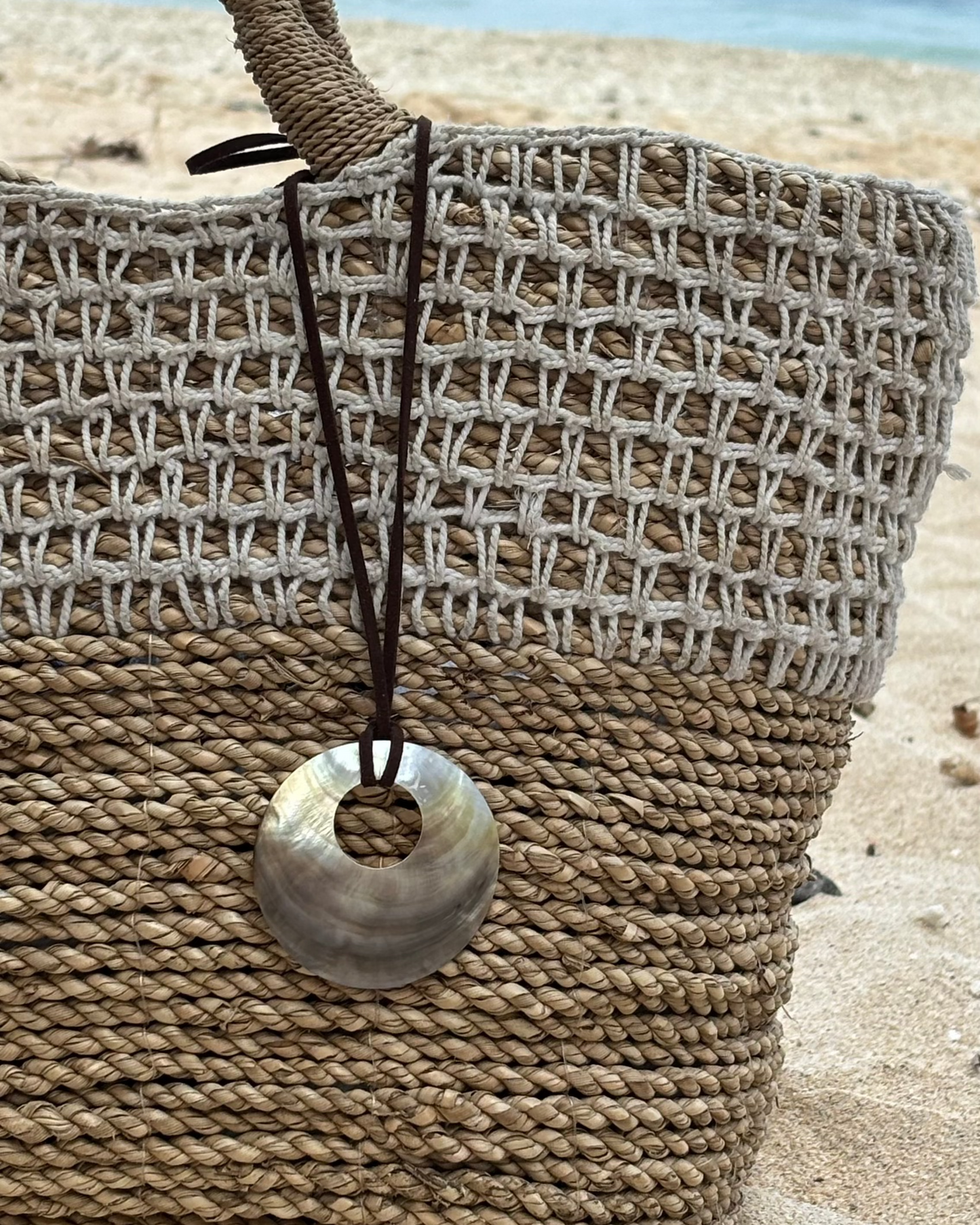 Natural pendant necklace
